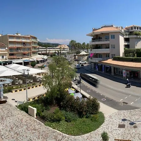 Au Coeur De Cavalaire Sur Mer Exterior photo